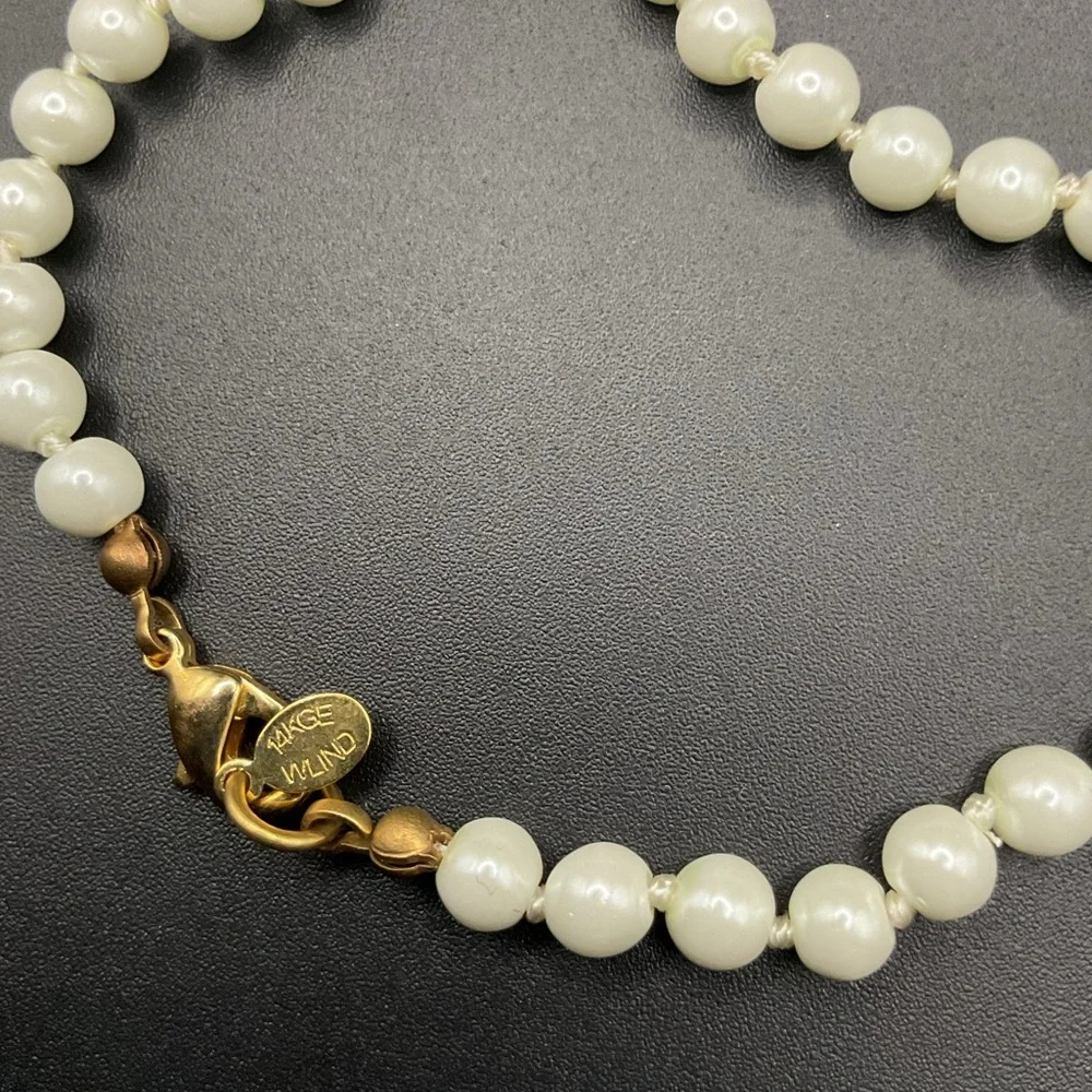 W. Lind Faux Pearl Beaded Bracelet Hand-Knotted Gold Plated 7 1/2